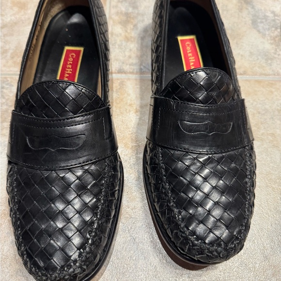 Men’s Black Leather Cole Haan shoes - Picture 2 of 5